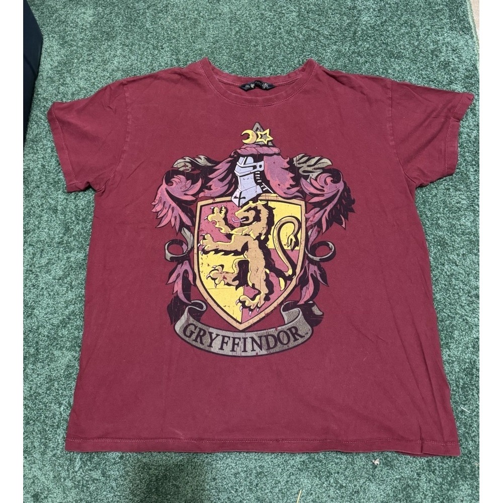 Official Harry Potter Gryffindor Crest T Shirt Team Quidditch Hogwarts Wizard L